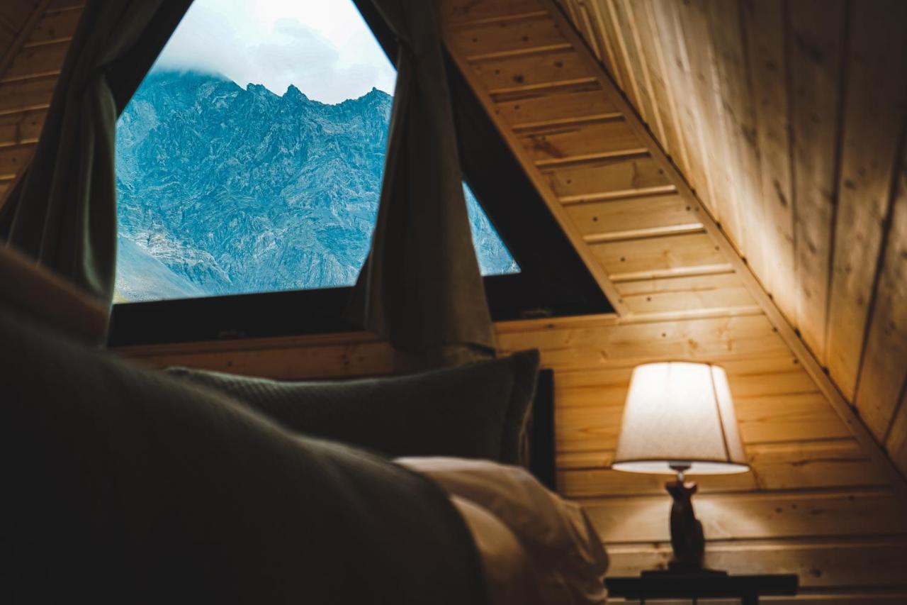 Lonely Mountain Villa Kazbegi Ngoại thất bức ảnh
