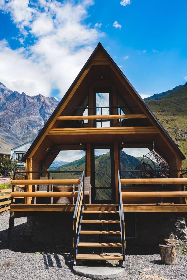 Lonely Mountain Villa Kazbegi Ngoại thất bức ảnh