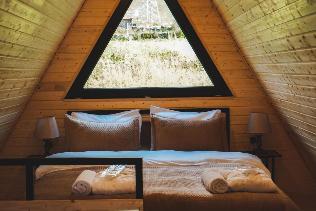 Lonely Mountain Villa Kazbegi Ngoại thất bức ảnh