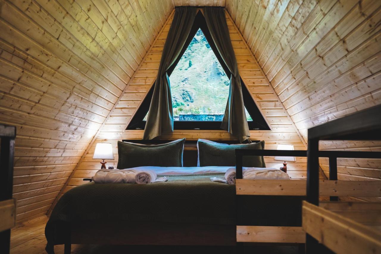 Lonely Mountain Villa Kazbegi Ngoại thất bức ảnh