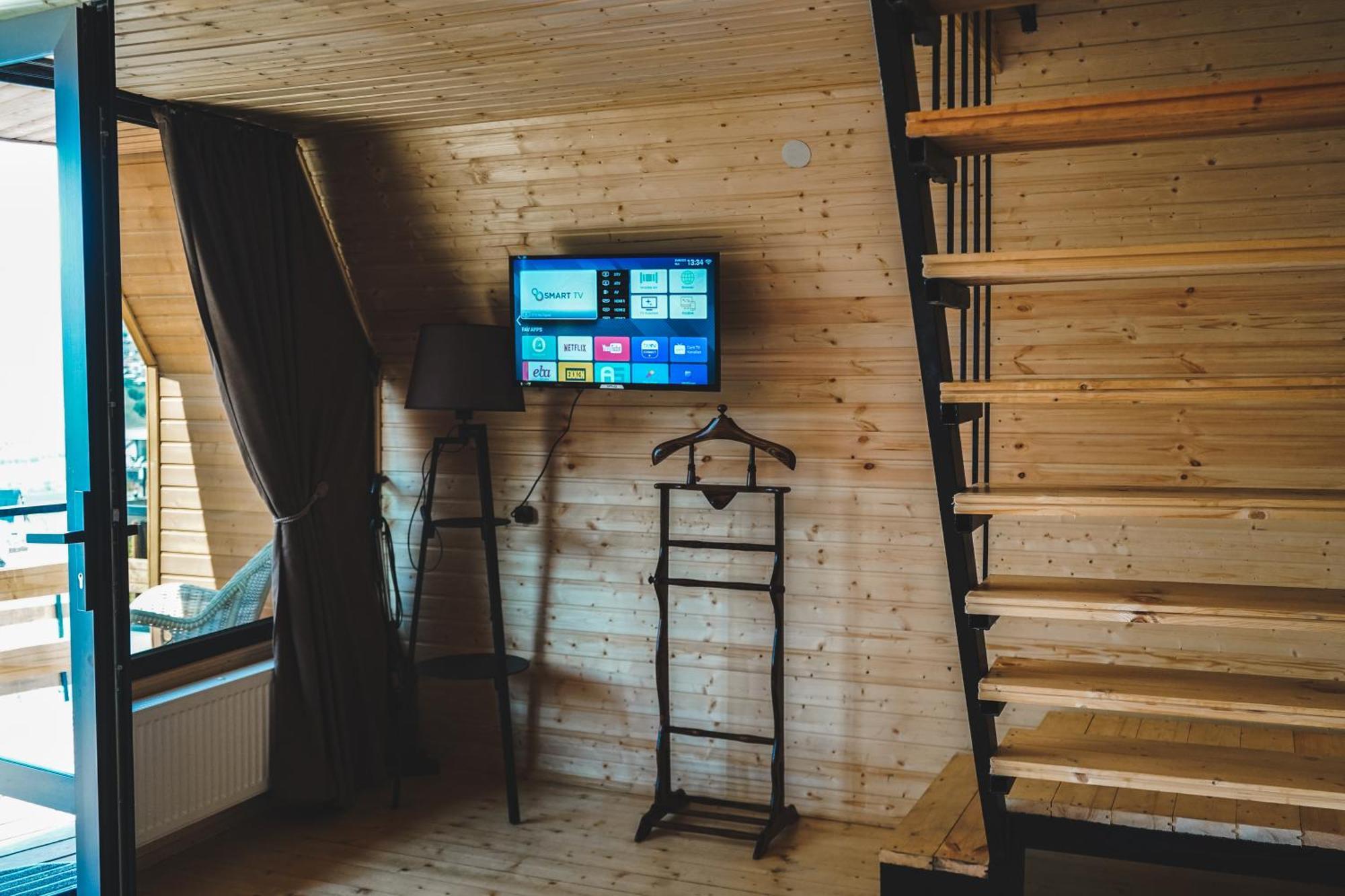Lonely Mountain Villa Kazbegi Ngoại thất bức ảnh