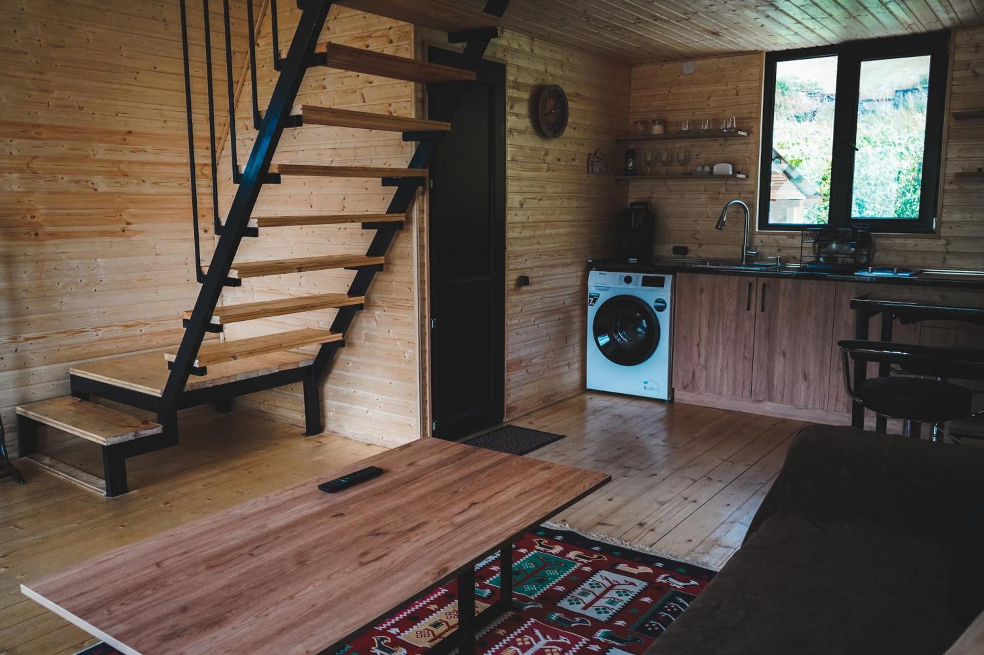 Lonely Mountain Villa Kazbegi Ngoại thất bức ảnh