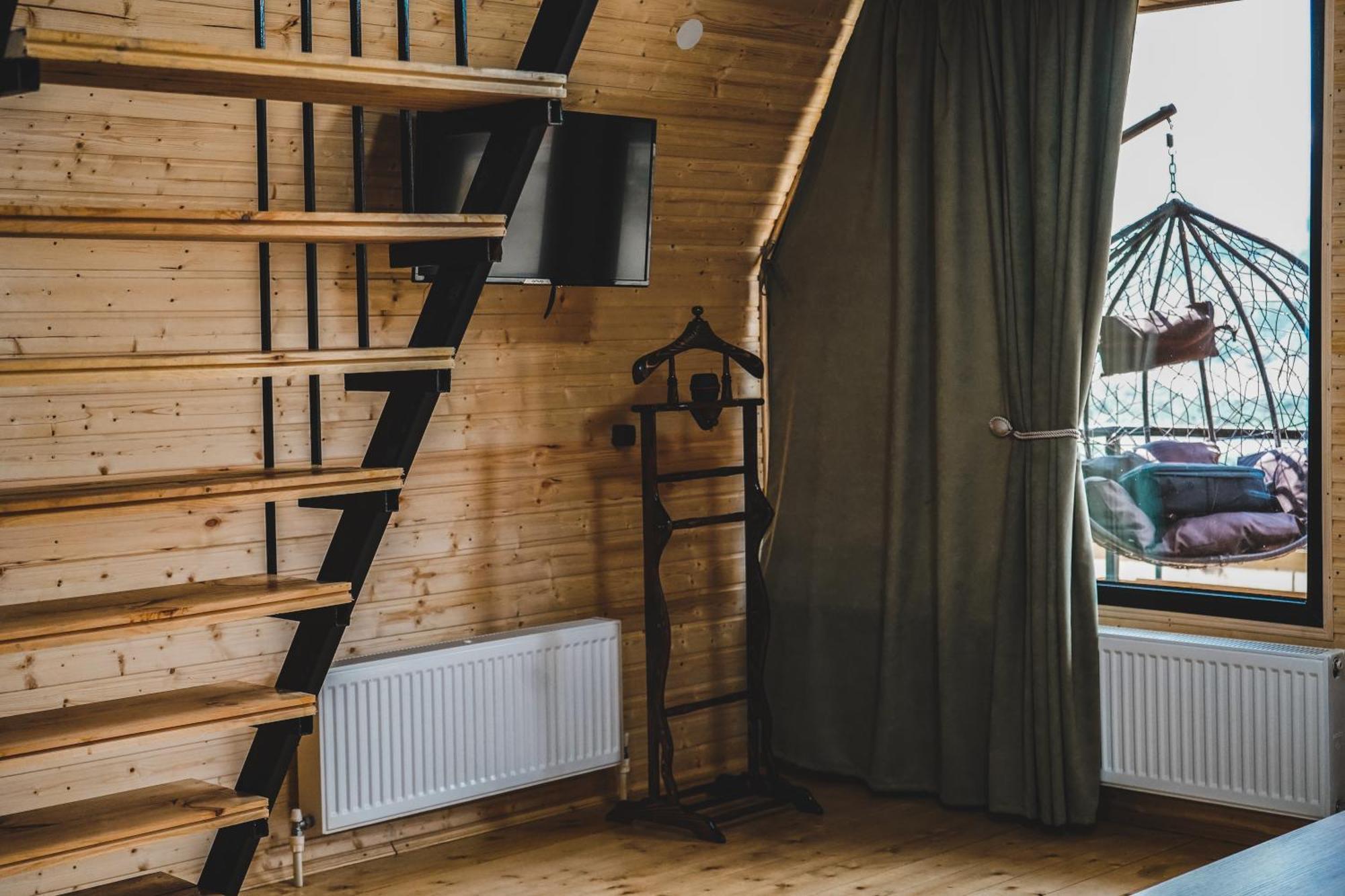 Lonely Mountain Villa Kazbegi Ngoại thất bức ảnh